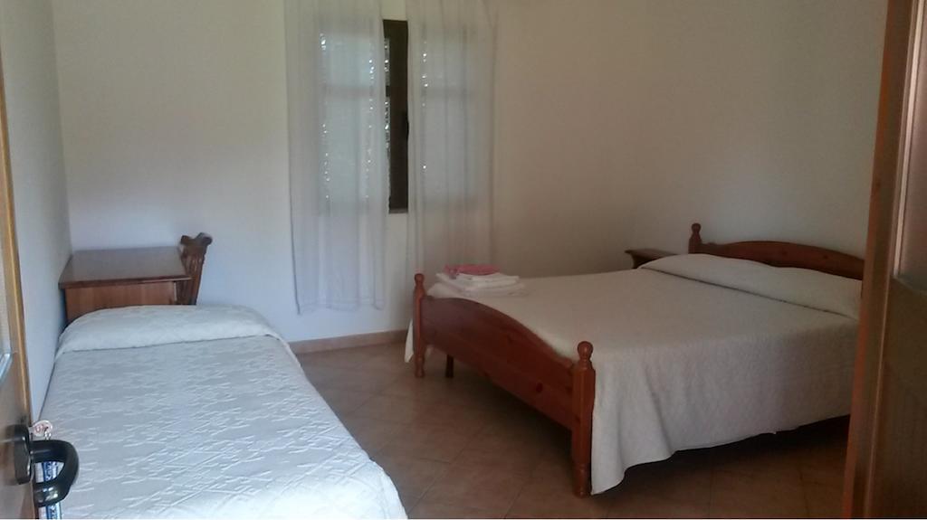 Agriturismo Su Barraccu Loceri Habitación foto